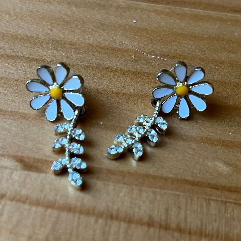 Daisy earrings